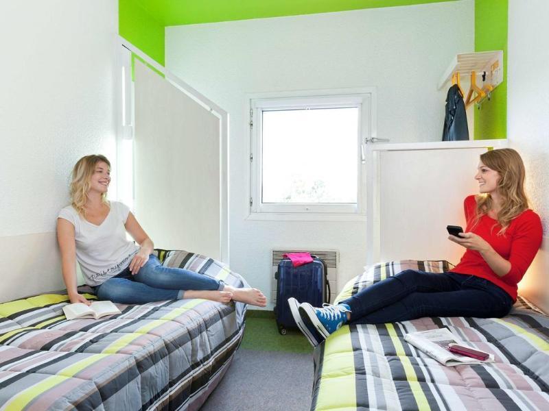 Hotelf1 Lille Tourcoing Nord Ронк Экстерьер фото